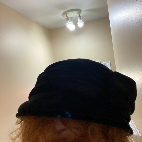 Headslip black hat with bow - Picture 9 of 15